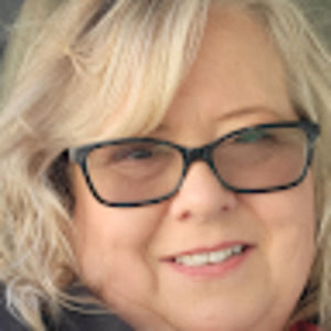 Meet your Posher, Leanna